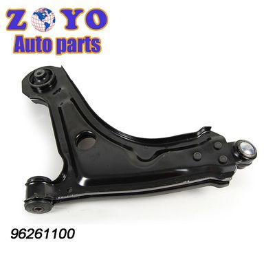 96261100 Brazo de control inferior del eje delantero izquierdo para BaoJun 610 630 Modelo de coche BaoJun 630