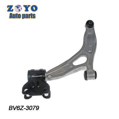 Aluminio T/T Joyería Frente Bajo Arredillo Plata Colorear Cuffrd para Ford Focus 2012-2017