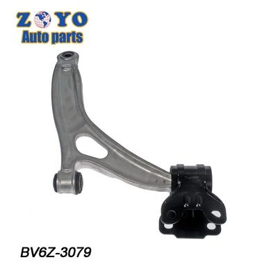 Las partes de la suspensión reemplazar/reparar el brazo inferior del mando delantero izquierdo para Ford Focus 2012-2017