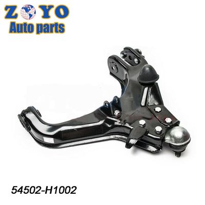 En la parte izquierda, el revestimiento negro de la parte inferior del brazo para Hyundai TERRACAN HP 2001-2008