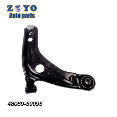 Objetivo Reemplazar/reparar el brazo de control inferior para Toyota Yaris/Scion xD Mevotech No. MS86138