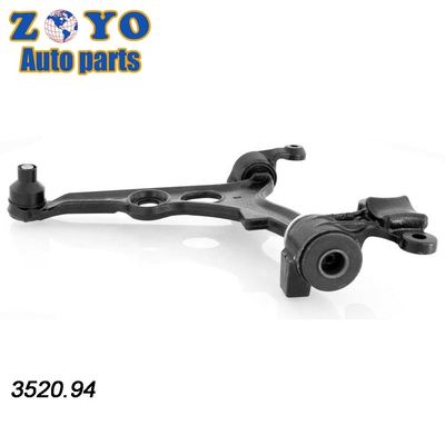 Norma OEM 3520.94 3520.C3 Buenas ventas delantera izquierda inferior del brazo de control para Peugeot 806
