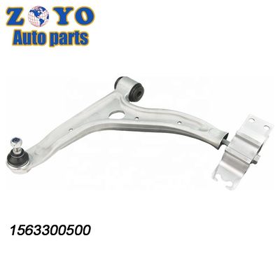 1563300500 Brazo de control de la suspensión izquierda para Mercedes-Benz CLA250 14-18 y articulación de bolas