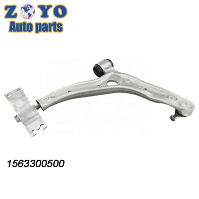 1563300500 Brazo de control de la suspensión izquierda para Mercedes-Benz CLA250 14-18 y articulación de bolas