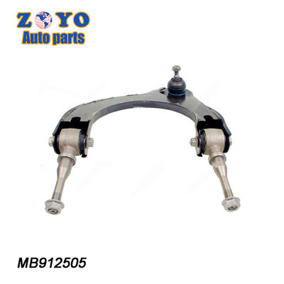 MR162803 MR162804 Brazo de control superior de la suspensión para el Mitsubishi Grandis BA 1996-2004